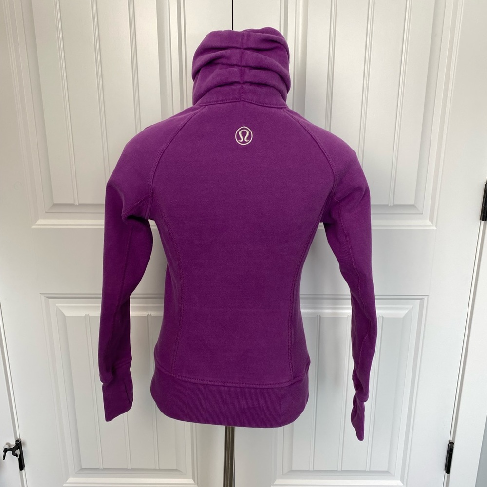Lululemon Cuddle Up Jacket - Picture 4 of 9
